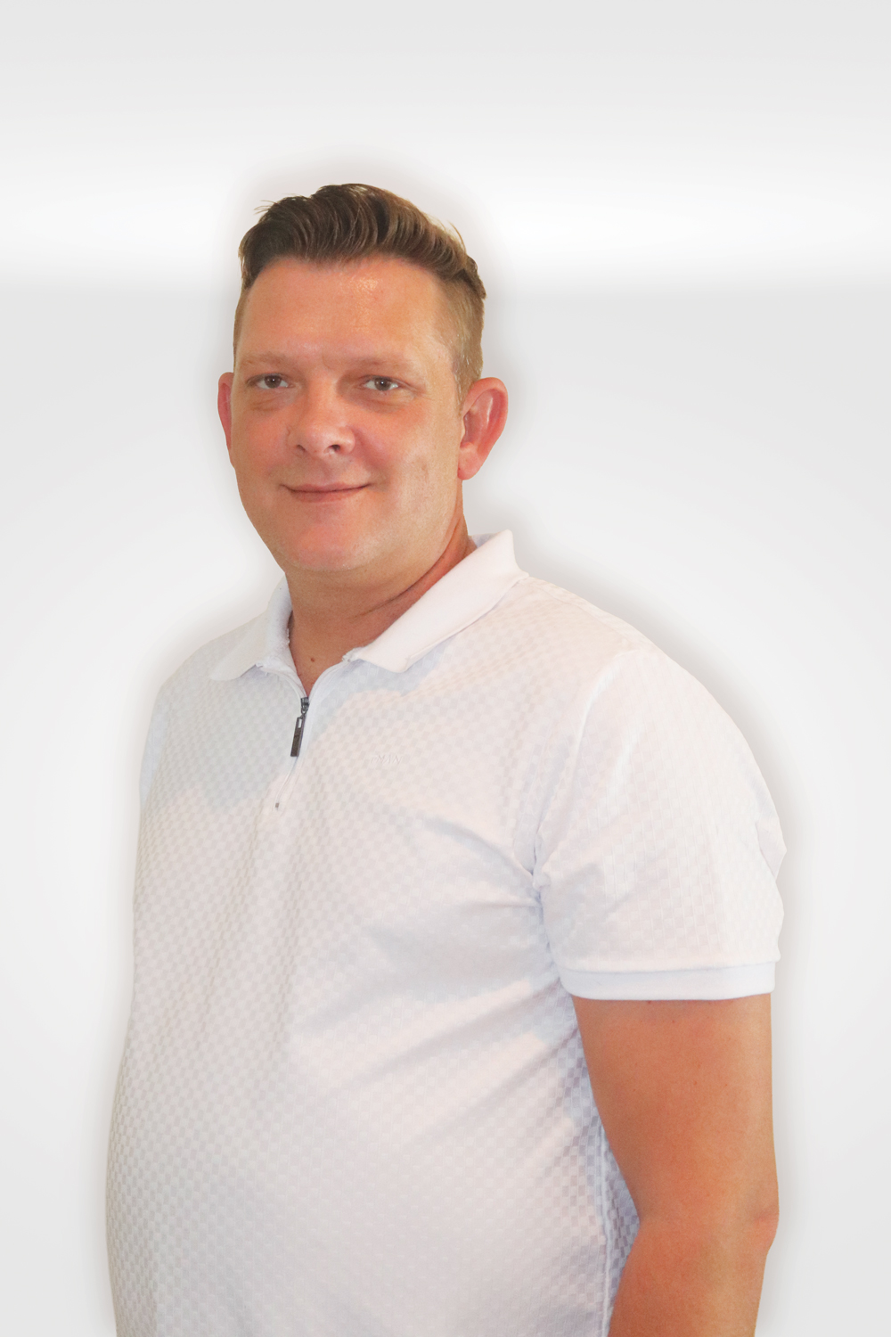 Douw, Tax Consultant